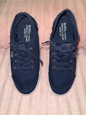 Skechers BOBS B Cute Navy Canvas
Sneakers Rose Gold Wide Fit Size 8
worn twice